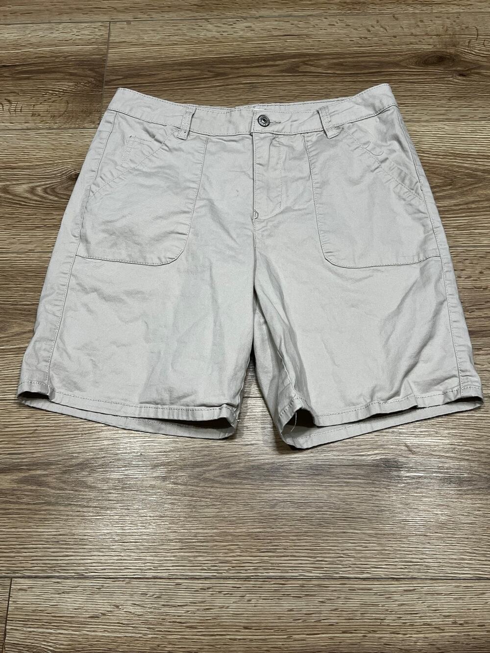 Curve Appeal Womens Shorts Size 8/29 Beige Stretch 98% Cotton, 2% Spandex (A86)